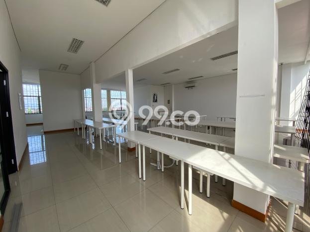 Kantor Kawasan Bisnis Kawasan BKR, Luas 720m², Siap Operasi Kantor Kawasan Bisnis Kawasan BKR, Luas 720m², Siap Operasi