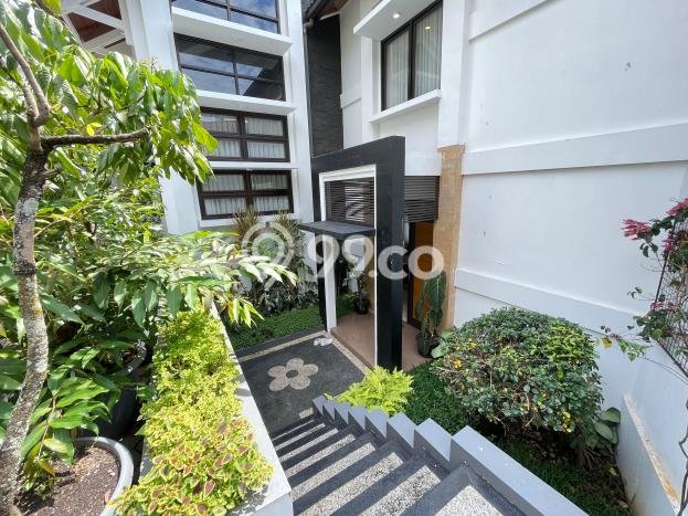 Rumah area Ciumbuleuit, 5 KT, Area Strategis, LT 530m² LB 350m² Rumah area Ciumbuleuit, 5 KT, Area Strategis, LT 530m² LB 350m²