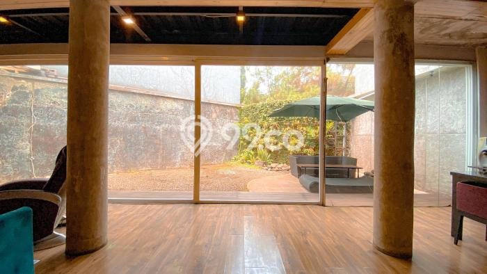 Rumah Luxury Modern Tanpa Renovasi di Setra Sari Bandung Rumah Luxury Modern Tanpa Renovasi di Setra Sari Bandung