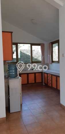 Rumah di Dago, 2 KM, Area Strategis, LT 700m² LB 260m² Rumah di Dago, 2 KM, Area Strategis, LT 700m² LB 260m²