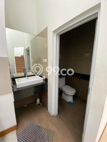 Kantor Kawasan Bisnis Kawasan BKR, Luas 720m², Siap Operasi Kantor Kawasan Bisnis Kawasan BKR, Luas 720m², Siap Operasi