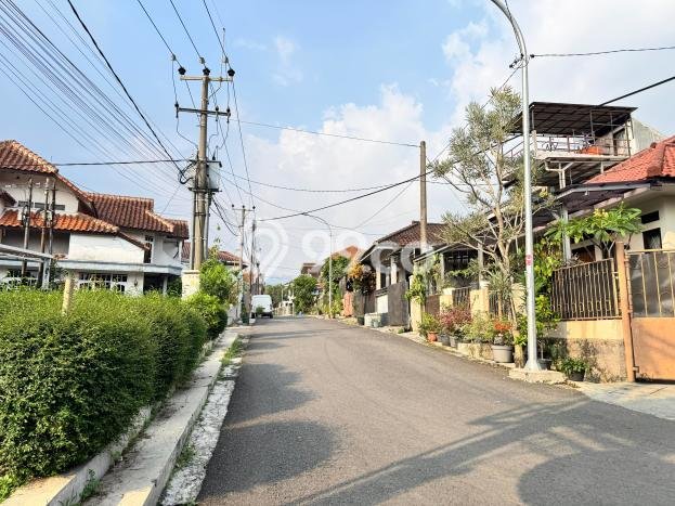 Rumah Luas Asri 7 KT Siap Huni di Padasuka Bandung Rumah Luas Asri 7 KT Siap Huni di Padasuka Bandung