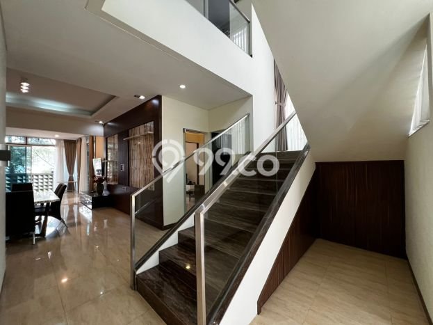 Rumah area Dago, 4 KT, Area Strategis, LT 260m2m² Bangunan 244m2m² Rumah area Dago, 4 KT, Area Strategis, LT 260m2m² Bangunan 244m2m²