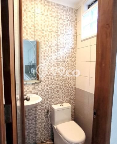 Rumah 4 Kamar Tidur Lokasi Premium di BKR, Dekat Pusat Kota, Bandung Rumah 4 Kamar Tidur Lokasi Premium di BKR, Dekat Pusat Kota, Bandung