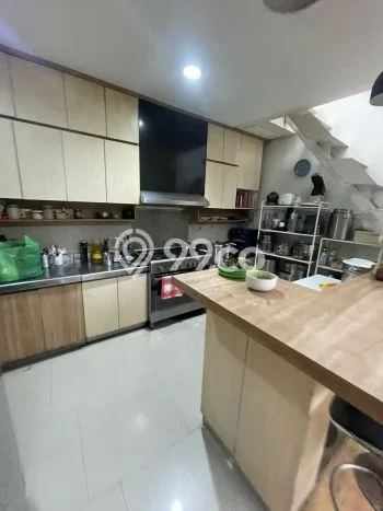 Dijual Rumah Premium dengan Fasilitas Sekitar Komplit di Cimahi Tengah, Cimahi Dijual Rumah Premium dengan Fasilitas Sekitar Komplit di Cimahi Tengah, Cimahi