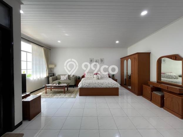 Rumah area Ciumbuleuit, 5 KT, Area Strategis, LT 530m² LB 350m² Rumah area Ciumbuleuit, 5 KT, Area Strategis, LT 530m² LB 350m²