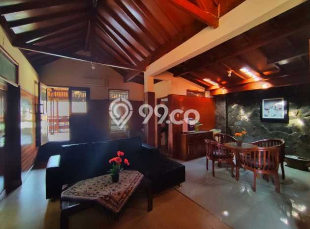 For Sale! Luxury House LT 448m2 Desain Elegan di Cigadung For Sale! Luxury House LT 448m2 Desain Elegan di Cigadung