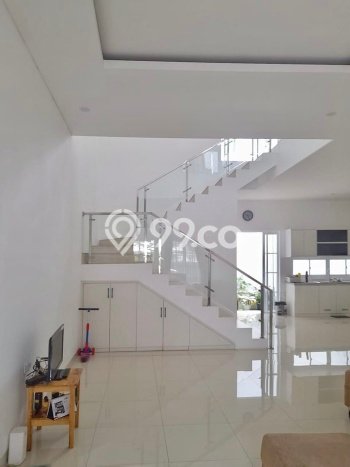 Jual Rumah Mewah Elegan Dengan View Cantik di Bintaro, Tangerang Selatan Jual Rumah Mewah Elegan Dengan View Cantik di Bintaro, Tangerang Selatan