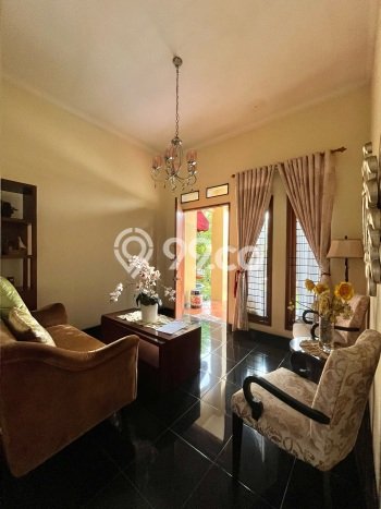 Rumah Luxury Modern Tanpa Renovasi di Cirendeu Jakarta Selatan Rumah Luxury Modern Tanpa Renovasi di Cirendeu Jakarta Selatan