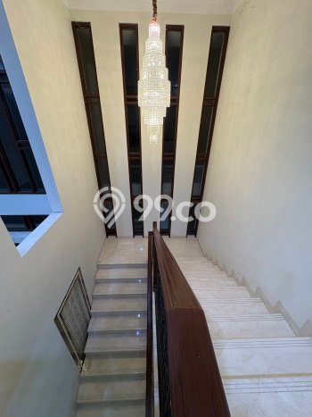 Dijual Rumah Mewah Megah Dengan View Eksklusif di Bintaro, Tangerang Selatan Dijual Rumah Mewah Megah Dengan View Eksklusif di Bintaro, Tangerang Selatan