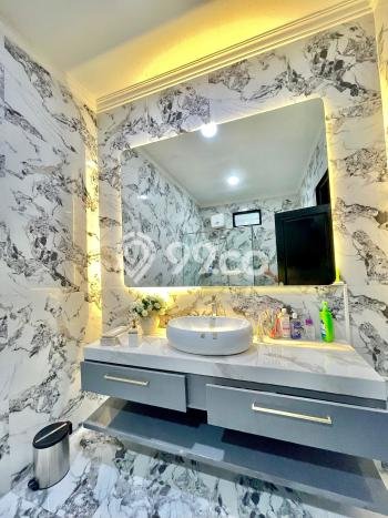 Dijual Rumah Mewah Elegan Dengan View Cantik di Bintaro, Tangerang Selatan Dijual Rumah Mewah Elegan Dengan View Cantik di Bintaro, Tangerang Selatan