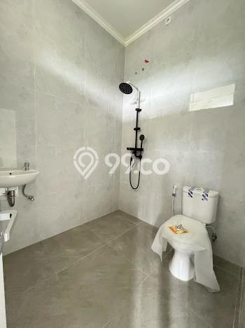 Rumah Luas Asri 3 KT Siap Pakai di Bintaro Tangerang Selatan Rumah Luas Asri 3 KT Siap Pakai di Bintaro Tangerang Selatan
