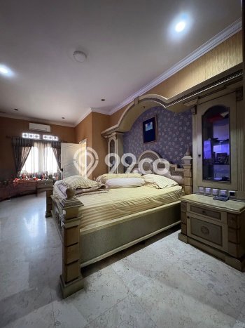 Rumah Luxury Modern Tanpa Renovasi di Bintaro Tangerang Selatan Rumah Luxury Modern Tanpa Renovasi di Bintaro Tangerang Selatan