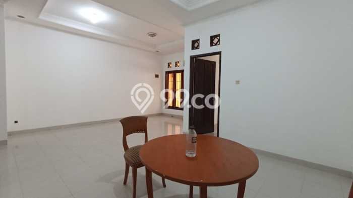 Disewakan Rumah Konsep Modern di Tebet Jakarta Selatan dengan 3 Kamar Disewakan Rumah Konsep Modern di Tebet Jakarta Selatan dengan 3 Kamar