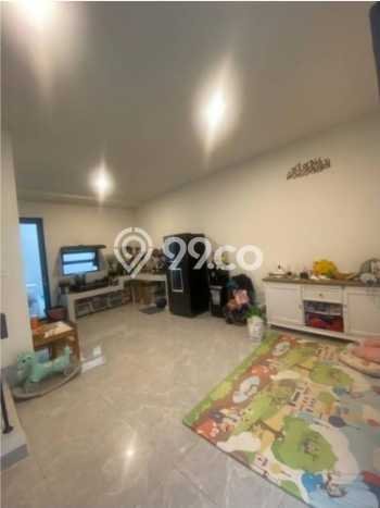 Rumah Luas Asri 3 KT Siap Pakai di Bintaro Tangerang Selatan Rumah Luas Asri 3 KT Siap Pakai di Bintaro Tangerang Selatan