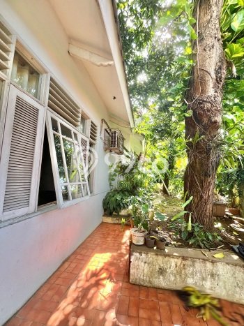 Rumah Elit Modern Tanpa Renovasi di Bintaro Tangerang Selatan Rumah Elit Modern Tanpa Renovasi di Bintaro Tangerang Selatan