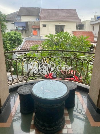 Hunian Mewah LB 250m2 Siap Pakai Desain Elegan di Bintaro, Tangerang Selatan Hunian Mewah LB 250m2 Siap Pakai Desain Elegan di Bintaro, Tangerang Selatan