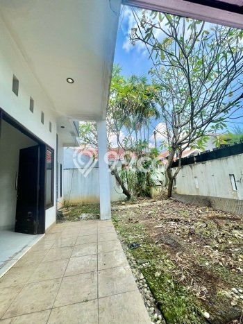 Ready to Use! Premium House LT 300m2 Desain Modern di Bintaro Ready to Use! Premium House LT 300m2 Desain Modern di Bintaro