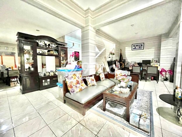 For Sale! Luxury House LT 200m2 Desain Modern di Bintaro For Sale! Luxury House LT 200m2 Desain Modern di Bintaro