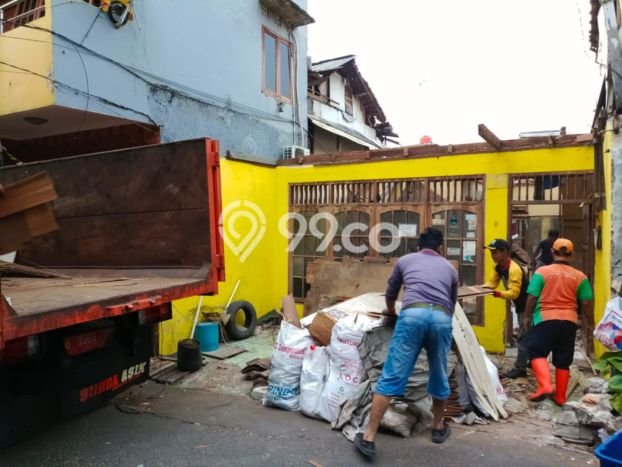 Jual Rumah Eksklusif 1 KT di Kota Bambu Selatan, Jakarta Barat Jual Rumah Eksklusif 1 KT di Kota Bambu Selatan, Jakarta Barat