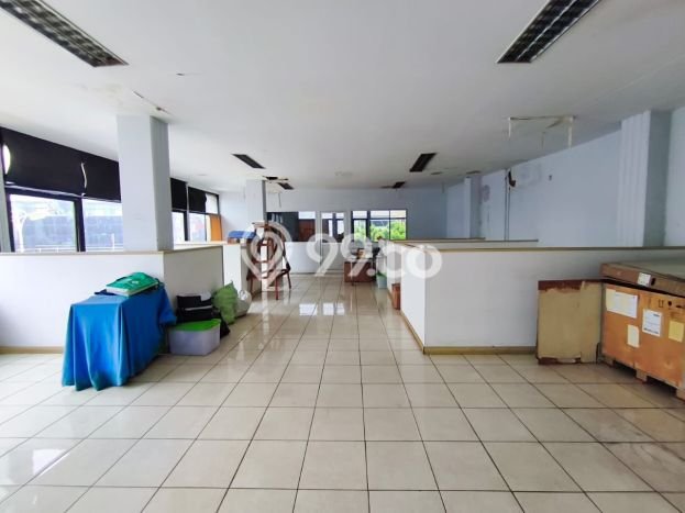 Ruko Dijual di Gambir Jakarta Pusat dengan LB 465m2 Ruko Dijual di Gambir Jakarta Pusat dengan LB 465m2