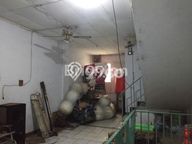 Ruko Strategis di Kota, Luas 203m², Lokasi Komersial, Ramai Ruko Strategis di Kota, Luas 203m², Lokasi Komersial, Ramai