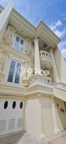 Dijual Rumah Luas Megah Dengan View Cantik di Pantai Indah Kapuk, Jakarta Utara Dijual Rumah Luas Megah Dengan View Cantik di Pantai Indah Kapuk, Jakarta Utara