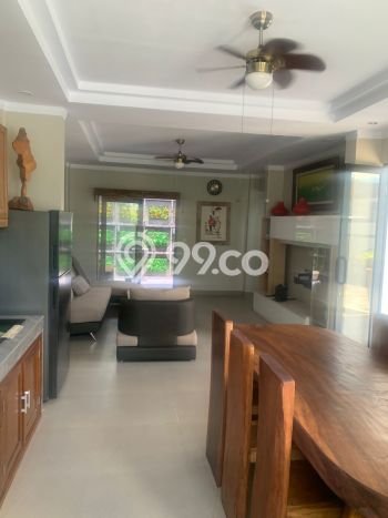 Aset Potensial! Vila Kawasan , Area 200m2m², Lokasi Premium dengan potensi meningkat Aset Potensial! Vila Kawasan , Area 200m2m², Lokasi Premium dengan potensi meningkat