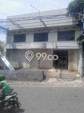 LOKASI STRATEGIS! Ruko di Kerobokan, Luas 200m², Jalan Utama LOKASI STRATEGIS! Ruko di Kerobokan, Luas 200m², Jalan Utama