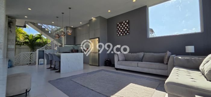 HARGA TERBAIK! Vila Kawasan , Luas 300m2m², Area Prima HARGA TERBAIK! Vila Kawasan , Luas 300m2m², Area Prima