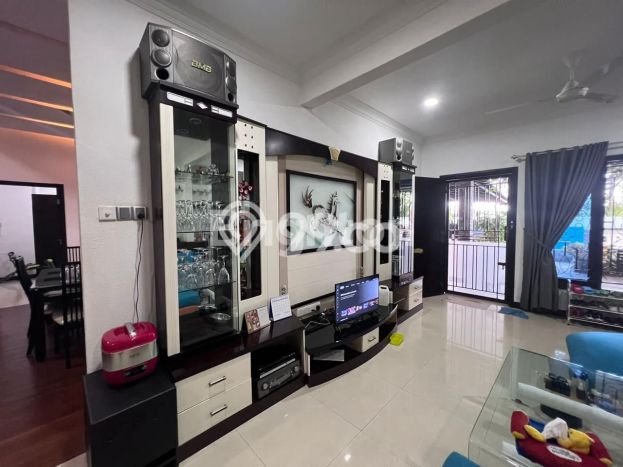 Rumah lokasi Batam Centre, Batam, LT 282m² Bangunan 450m² Rumah lokasi Batam Centre, Batam, LT 282m² Bangunan 450m²
