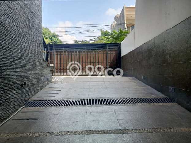 Dijual Rumah Luas Megah Dengan View Cantik di Sunter, Jakarta Utara Dijual Rumah Luas Megah Dengan View Cantik di Sunter, Jakarta Utara