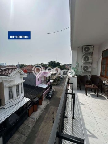 Jual Rumah Mewah Megah Dengan View Cantik di Meruya, Jakarta Barat Jual Rumah Mewah Megah Dengan View Cantik di Meruya, Jakarta Barat
