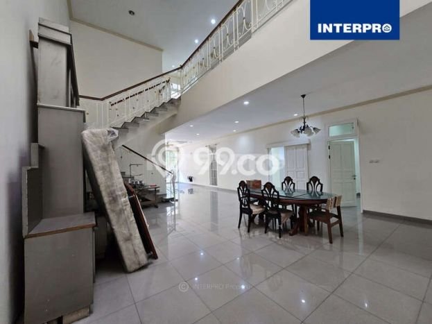 For Sale! Luxury House LT 210m2 Desain Elegan di Green garden For Sale! Luxury House LT 210m2 Desain Elegan di Green garden