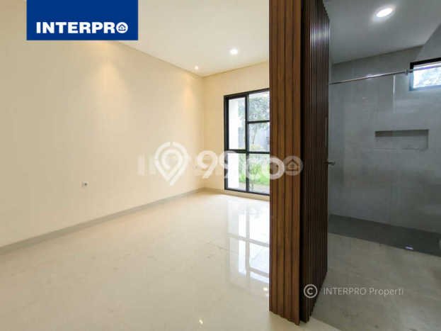 Ready to Use! Luxury House LT 100m2 Desain Elegan di Metland Puri Ready to Use! Luxury House LT 100m2 Desain Elegan di Metland Puri