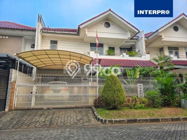 Hunian Mewah Dijual LT 240m2 di Kebon Jeruk, Jakarta Barat Hunian Mewah Dijual LT 240m2 di Kebon Jeruk, Jakarta Barat