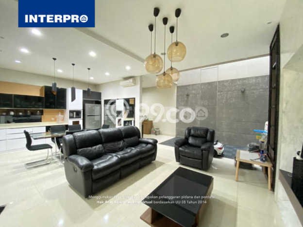 Rumah Luxury Modern Tanpa Renovasi di Green Lake City Jakarta Barat Rumah Luxury Modern Tanpa Renovasi di Green Lake City Jakarta Barat