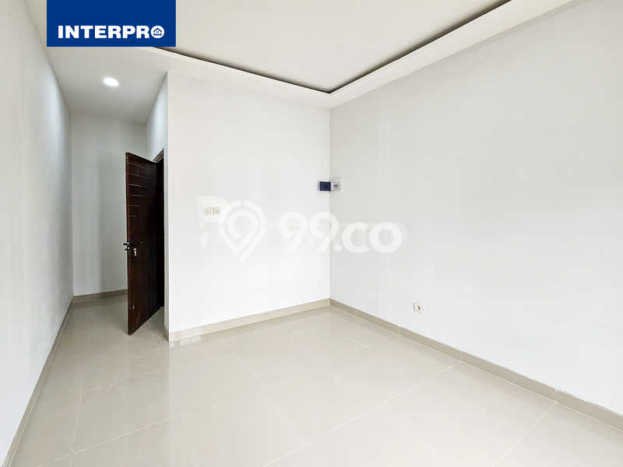 Rumah Modern 4 KT di Taman Ratu Jakarta Barat Unfurnished Rumah Modern 4 KT di Taman Ratu Jakarta Barat Unfurnished