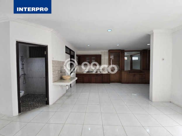 For Sale! Luxury House LT 180m2 Desain Elegan di Permata Buana For Sale! Luxury House LT 180m2 Desain Elegan di Permata Buana