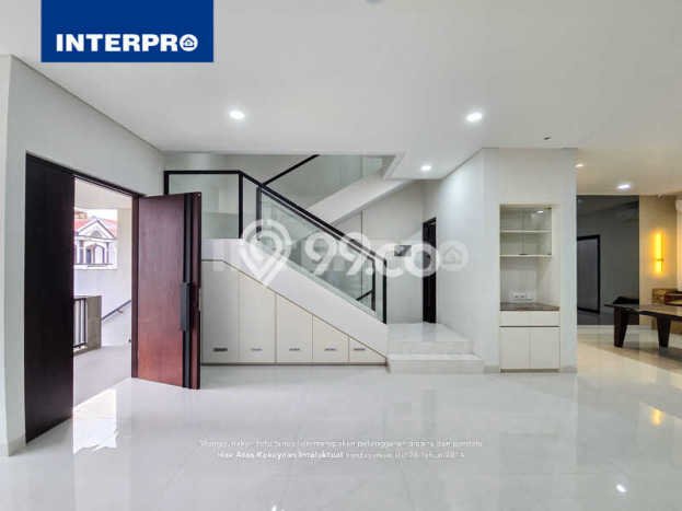 Jual Rumah Luas Elegan Dengan View Eksklusif di Permata Buana, Jakarta Barat Jual Rumah Luas Elegan Dengan View Eksklusif di Permata Buana, Jakarta Barat