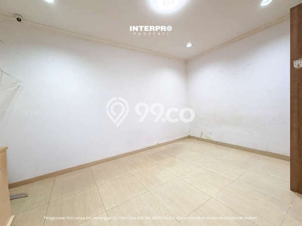 Rumah Elit Modern Tanpa Renovasi di Permata Buana Jakarta Barat Rumah Elit Modern Tanpa Renovasi di Permata Buana Jakarta Barat