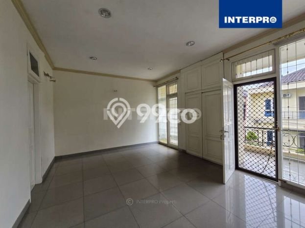 For Sale! Luxury House LT 210m2 Desain Elegan di Green garden For Sale! Luxury House LT 210m2 Desain Elegan di Green garden