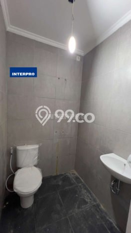 For Sale Hunian Rumah Terawat 3 KT di Kav DKI, Jakarta Barat For Sale Hunian Rumah Terawat 3 KT di Kav DKI, Jakarta Barat