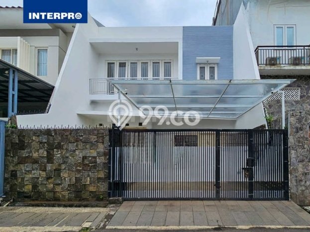 Rumah Mewah LB 175m2 Siap Huni Desain Elegan di Puri Indah, Jakarta Barat Rumah Mewah LB 175m2 Siap Huni Desain Elegan di Puri Indah, Jakarta Barat