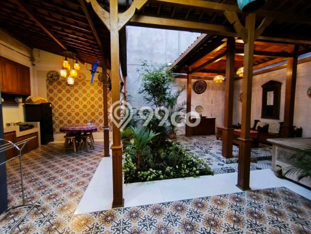 Rumah Elit Modern Siap Huni di Kota Baru Parahyangan Bandung Rumah Elit Modern Siap Huni di Kota Baru Parahyangan Bandung