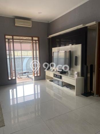 Hunian Mewah LB 600m2 Siap Pakai Desain Elegan di Singgasana, Bandung Hunian Mewah LB 600m2 Siap Pakai Desain Elegan di Singgasana, Bandung