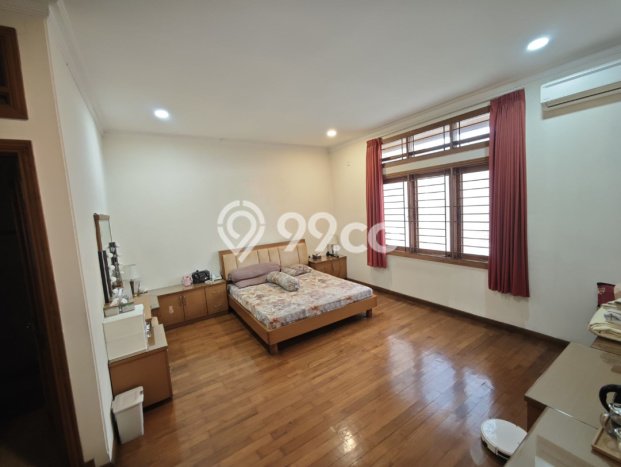 Rumah Elit LB 510m2 Siap Pakai Desain Elegan di mekar wangi, Bandung Rumah Elit LB 510m2 Siap Pakai Desain Elegan di mekar wangi, Bandung