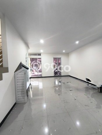 Rumah Modern 3 KT LT 102m2 di Taman Kopo Indah Rumah Modern 3 KT LT 102m2 di Taman Kopo Indah