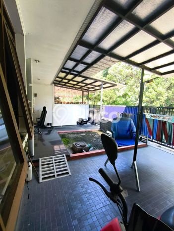 Rumah Modern 3 KT di Taman Holis Indah Bandung Full Furnished Rumah Modern 3 KT di Taman Holis Indah Bandung Full Furnished