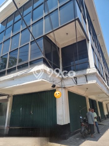 Ruko Usaha Dijual di Genteng Surabaya LT 101m2 & LB 300m2 Ruko Usaha Dijual di Genteng Surabaya LT 101m2 & LB 300m2